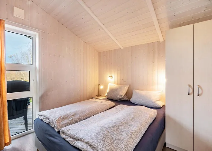 Skipper-lodge Ost Nyaraló *